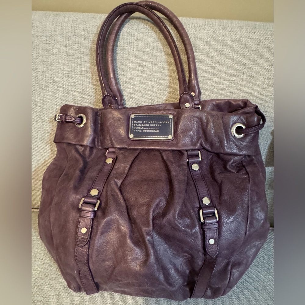 MARC BY MARC JACOBS Plum Leather Workwear/Hobo Shoulder Bag